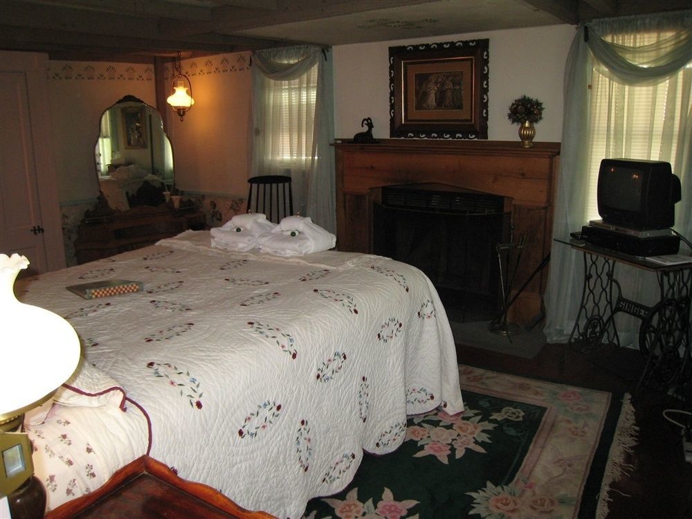 Captain Grant'S Bed & Breakfast Poquetanuck Dış mekan fotoğraf